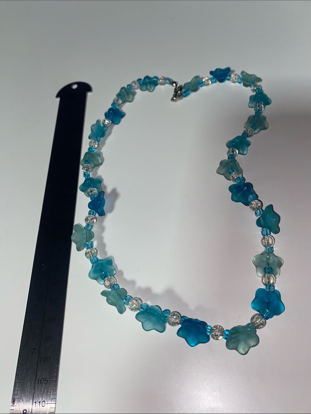 Y2K Flower Blue Beaded Necklace - Picture 3 of 3